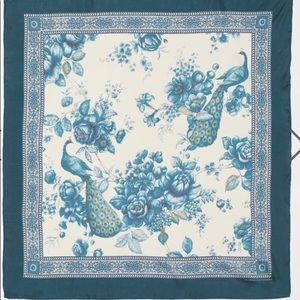 [SOLD] SABYASACHI H&M silk scarf